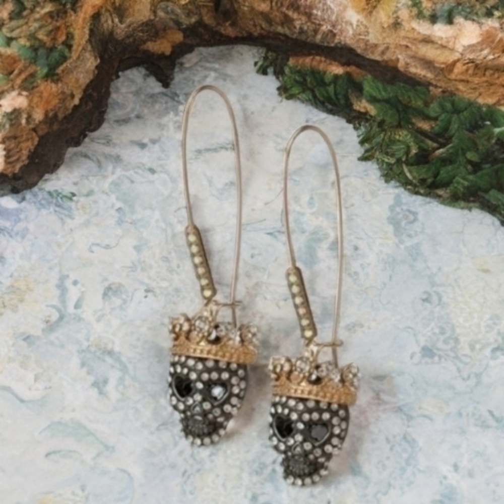 BETSEY JOHNSON RHINESTONE SUGAR SKULL EARRINGS